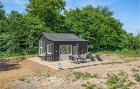2 Bedroom Beautiful Home In Østermarie